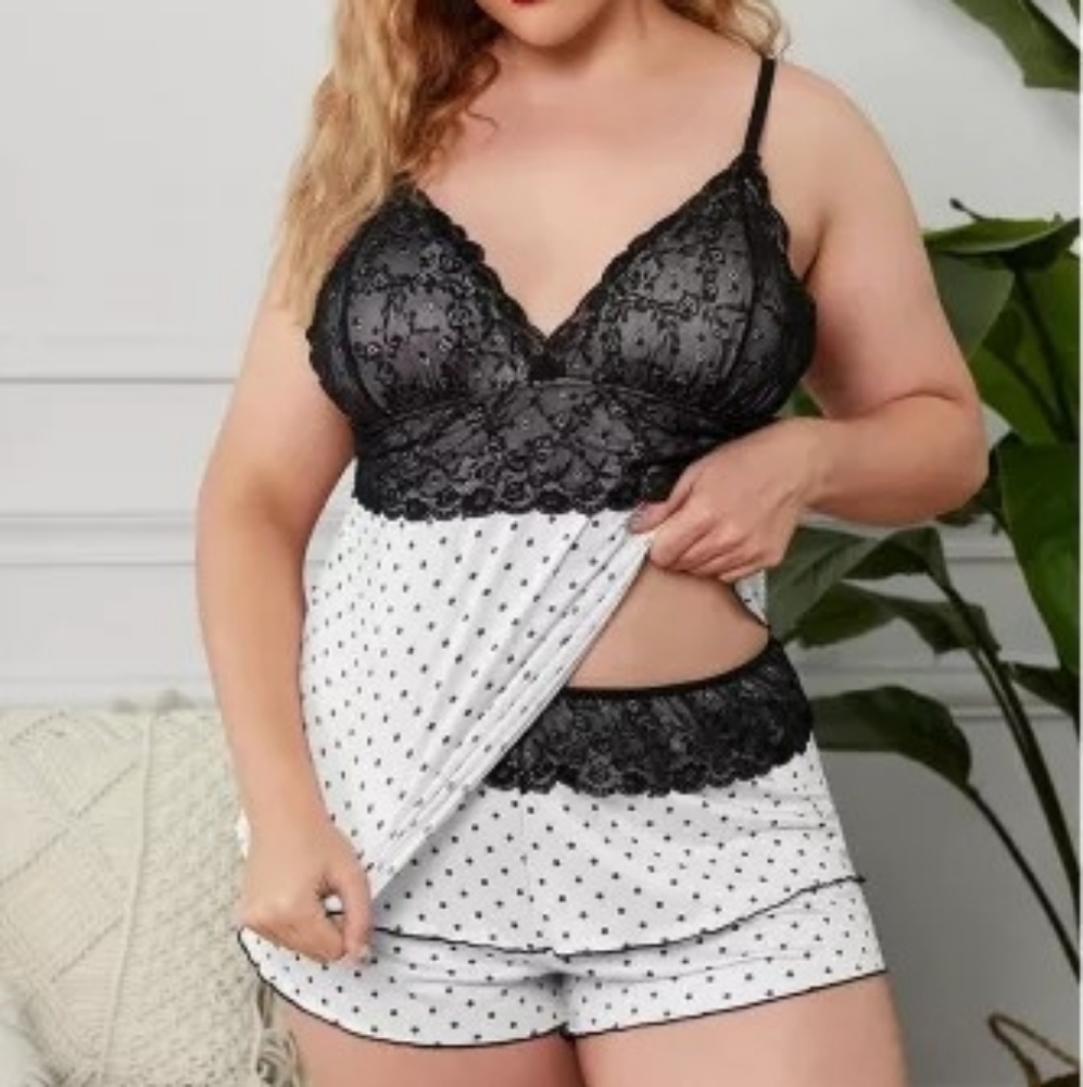 Black Plus Size Polka Dot Pajama Set